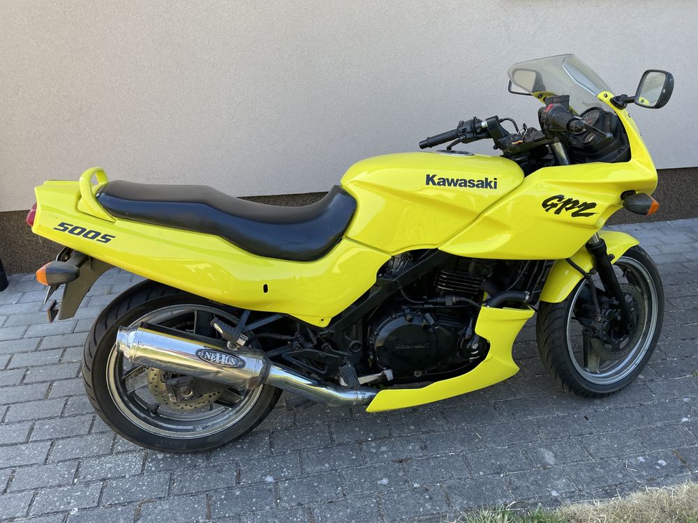 Motor Kawasaki GPZ 500