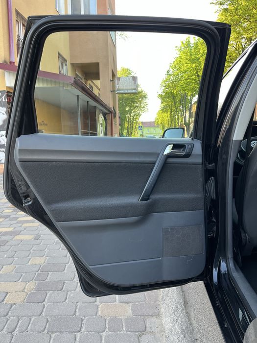 Продам Volkswagen Polo 1,2 бензин 2003 року!