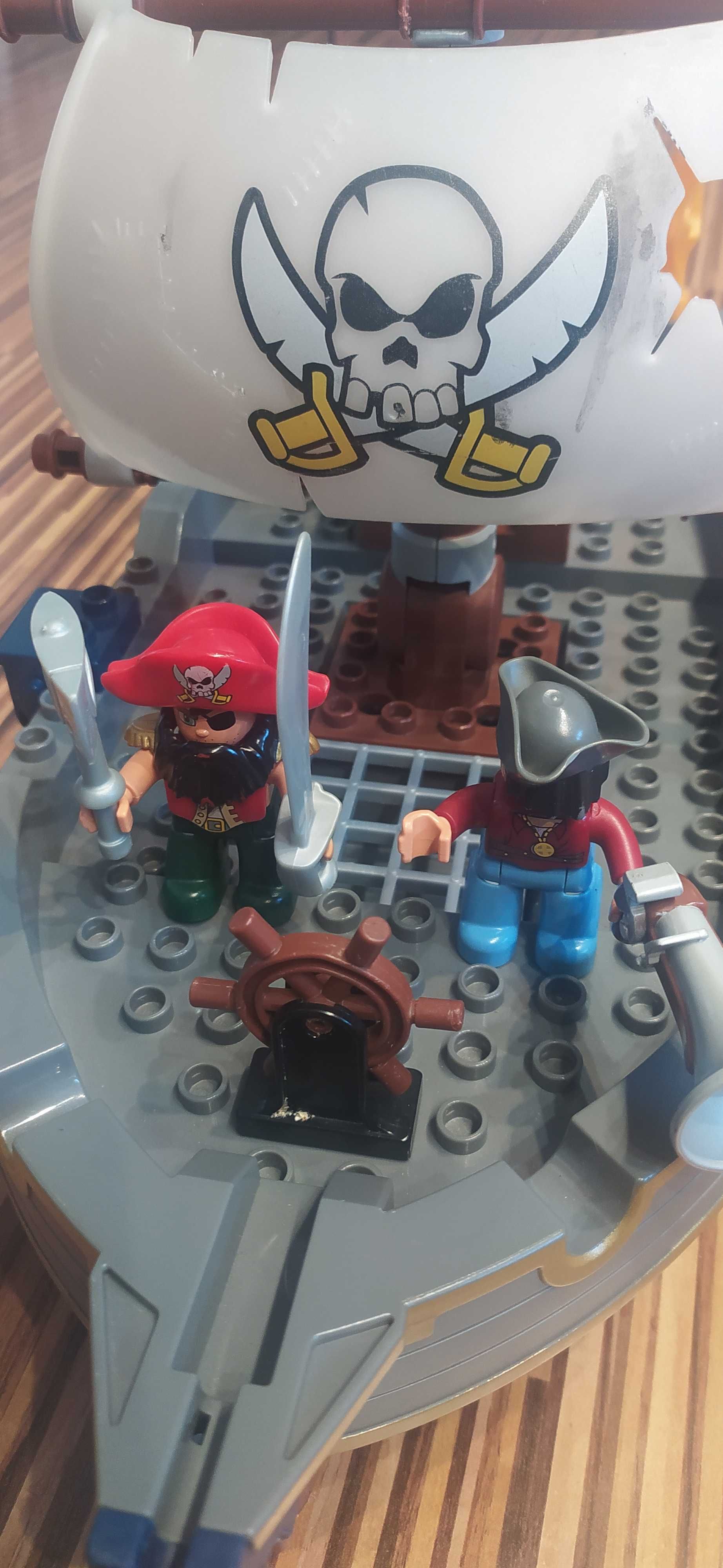 Lego duplo statek piracki