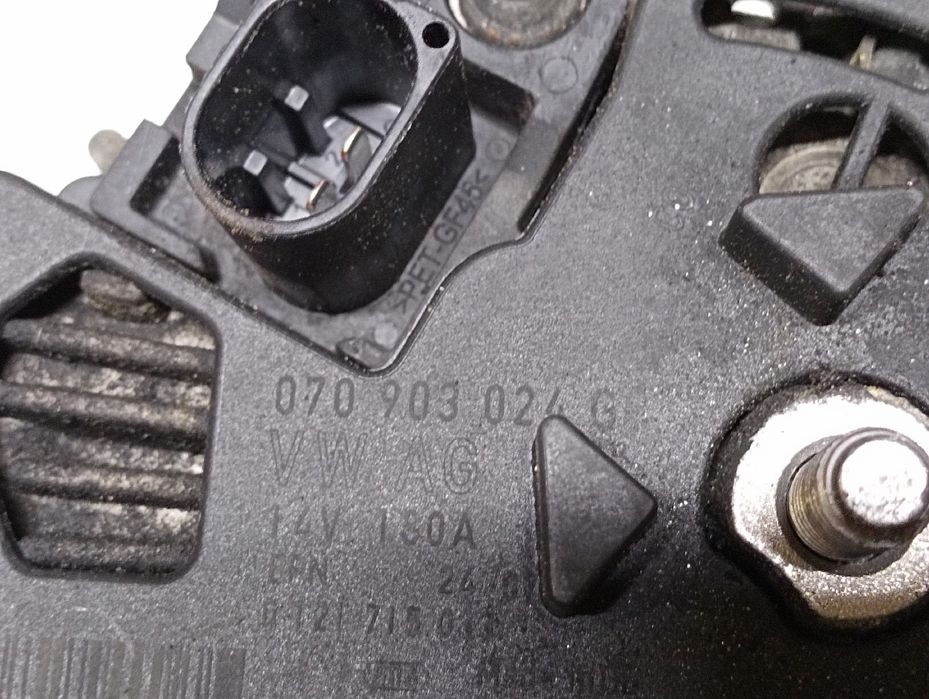 Генератор Volkswagen Touareg 180А Туарег 2003-2006 Разборка Розборкам