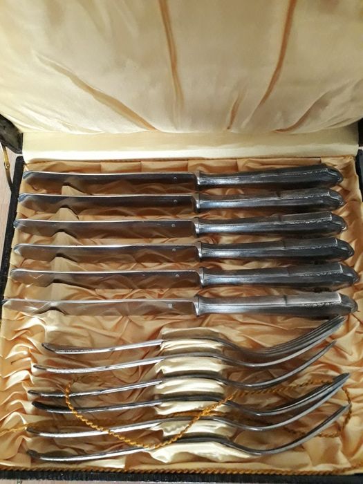 Posrebrzane stare sztućce Rostfrei BSF 90 w walizeczce 12 szt.