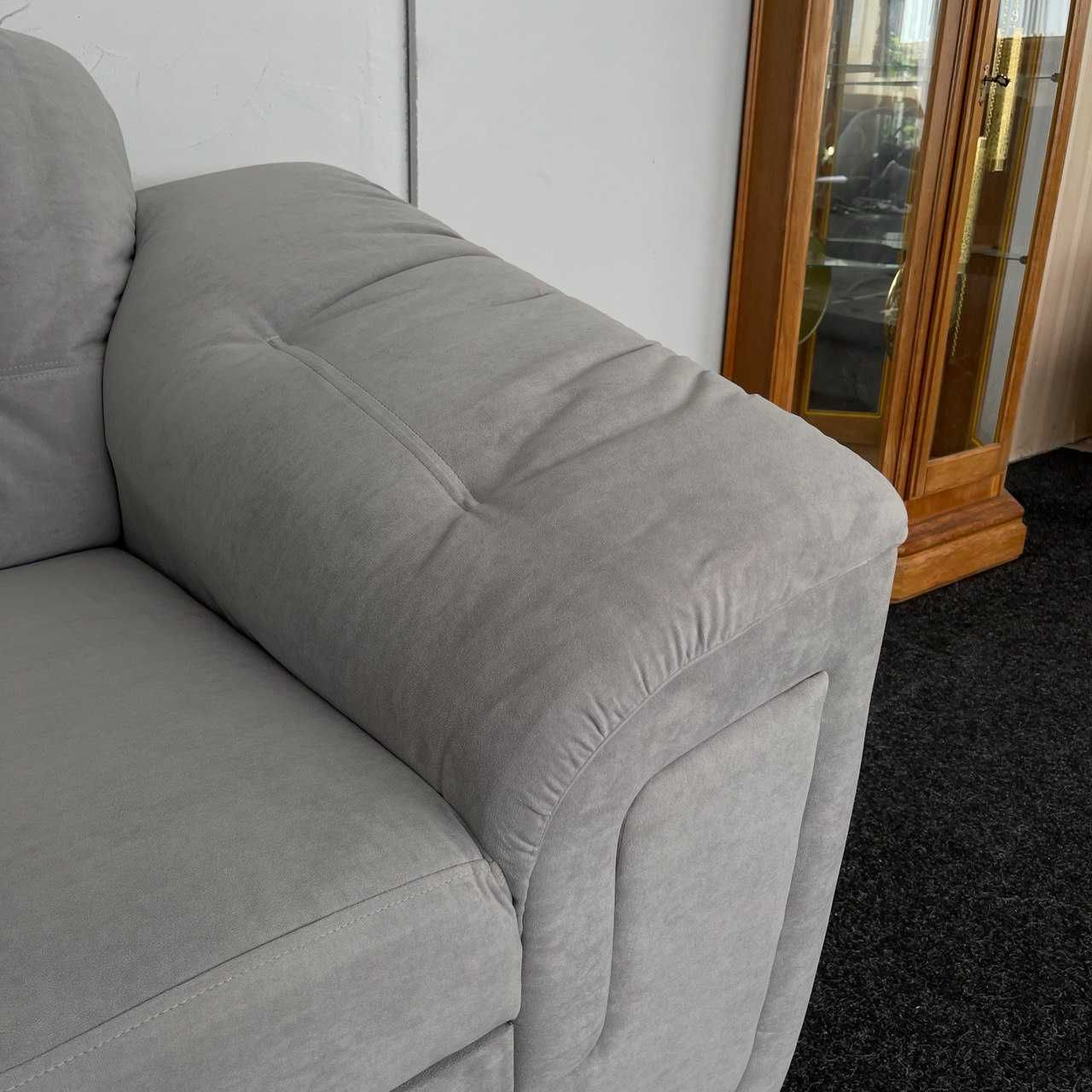 Розкладний диван в тканині кутовий купити