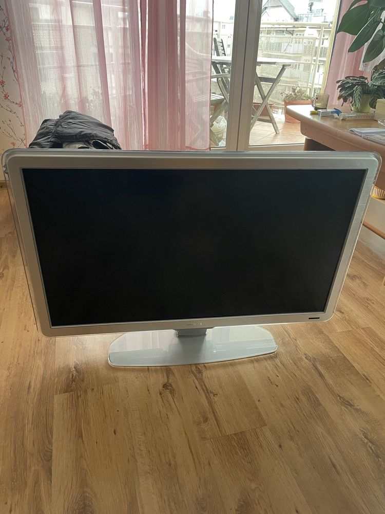 Telewizor Philips 42” Bardzo dobry