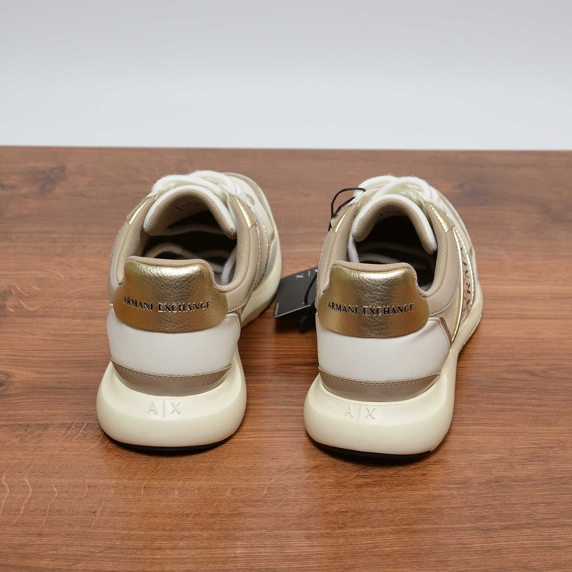 Armani Exchange Beige кроссовки оригинал 39 / 25.5см (DX087-XV450)