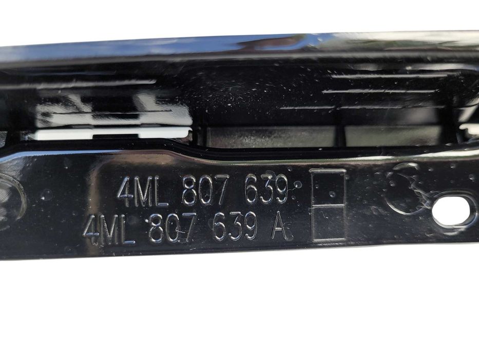 Lamborghini URUS - GRILL środkowy atrapa chłodnicy krata zderzaka NOWY