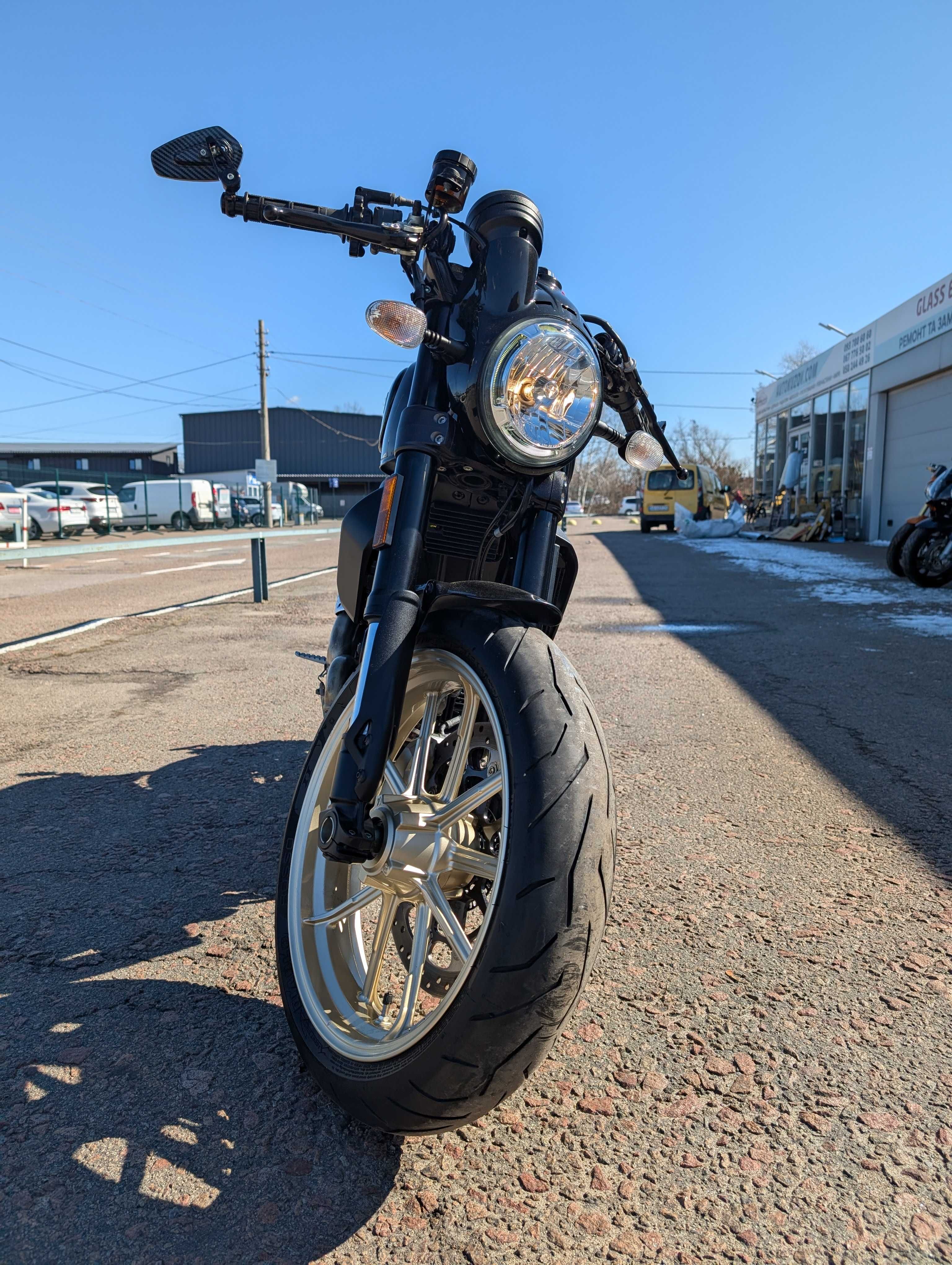Мотоцикл Ducati Scrambler 800 ABS Cafe Racer MoToBaZa