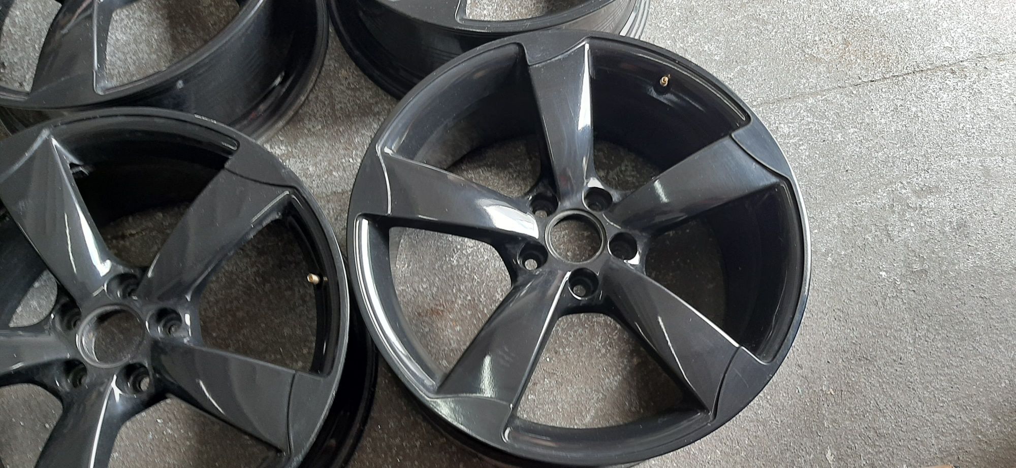 Oryginalne felgi Audi Rotor 19 cali 5x112 et43 czarne