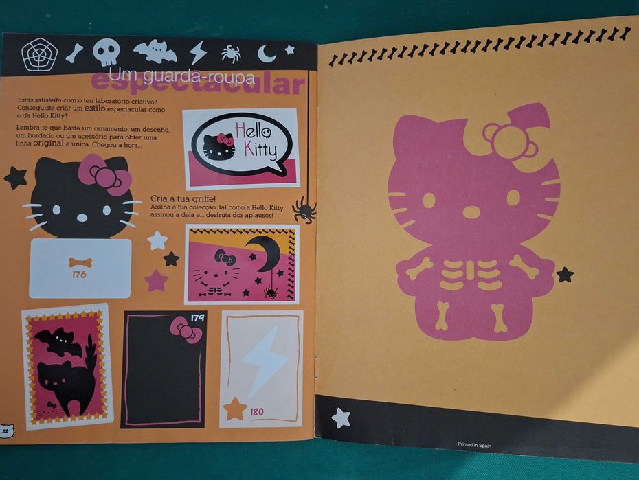 Caderneta de cromos Hello Kitty BCool, 2011, com 102 cromos