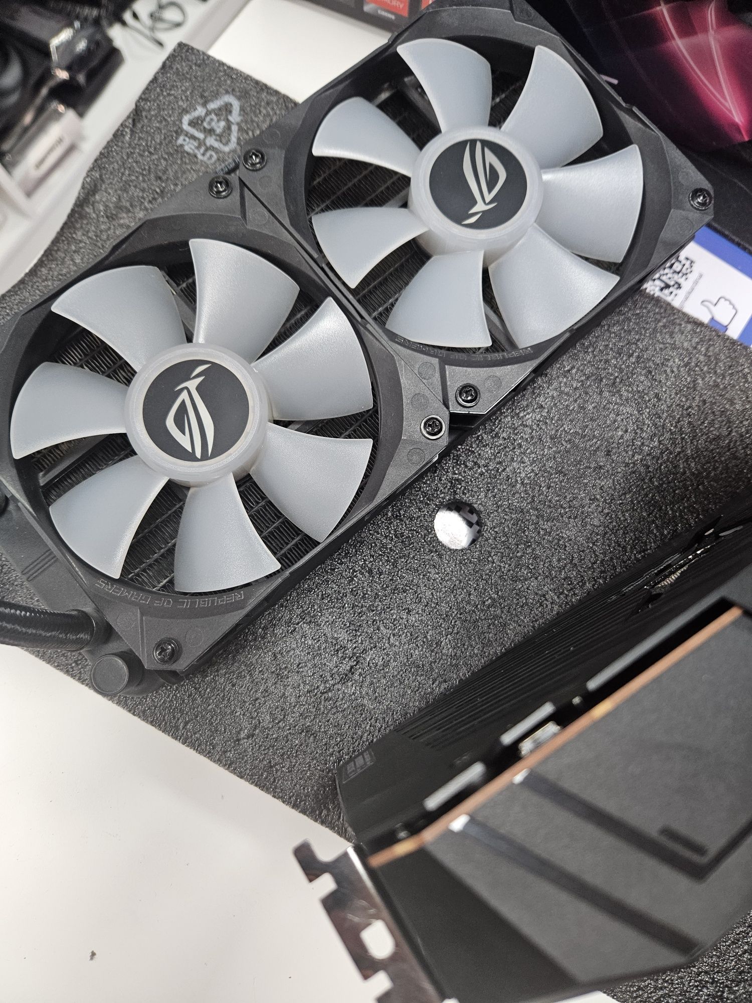 ASUS ROG STRIX LC RX 6800 XT 16 GB