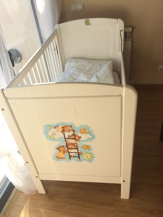 Mobiliário para quarto infantil pintado à mão