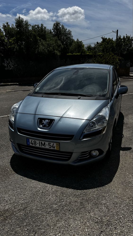 Peugeot 5008 1.6HDi Exclusive 7 lugares