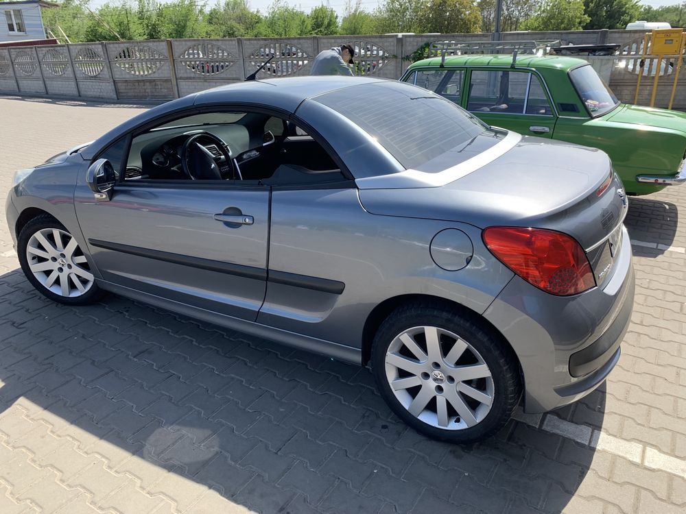 Продам Peugeot 207 cc