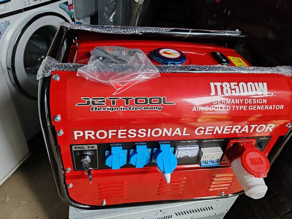 Генератор бензиновий 1-х і 3-х фазний 8,5 кВт Німеччина.