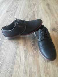 Pantofle, buty komunia eleganckie 34