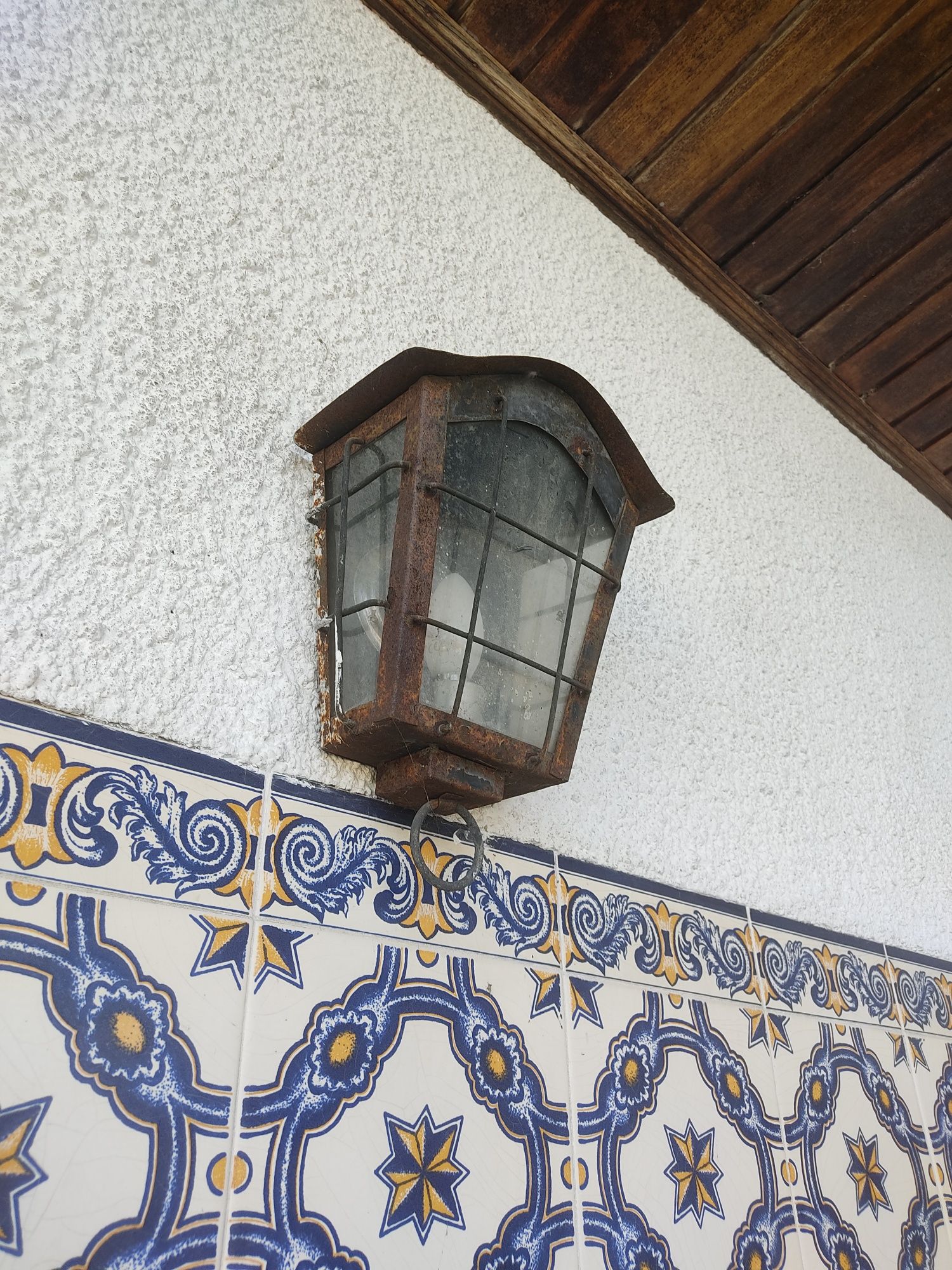 Várias Luminárias antiga de teto e parede