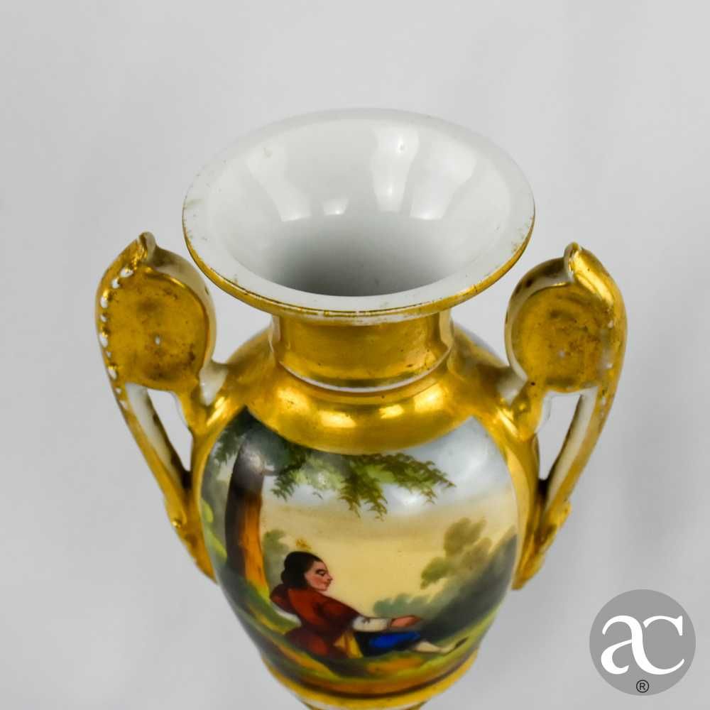 Jarra / Urna / Ânfora em porcelana Francesa, estilo Império, séc. XIX