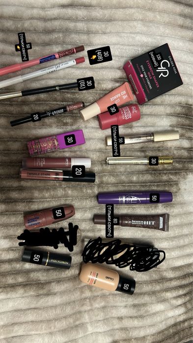 косметика різних брендів