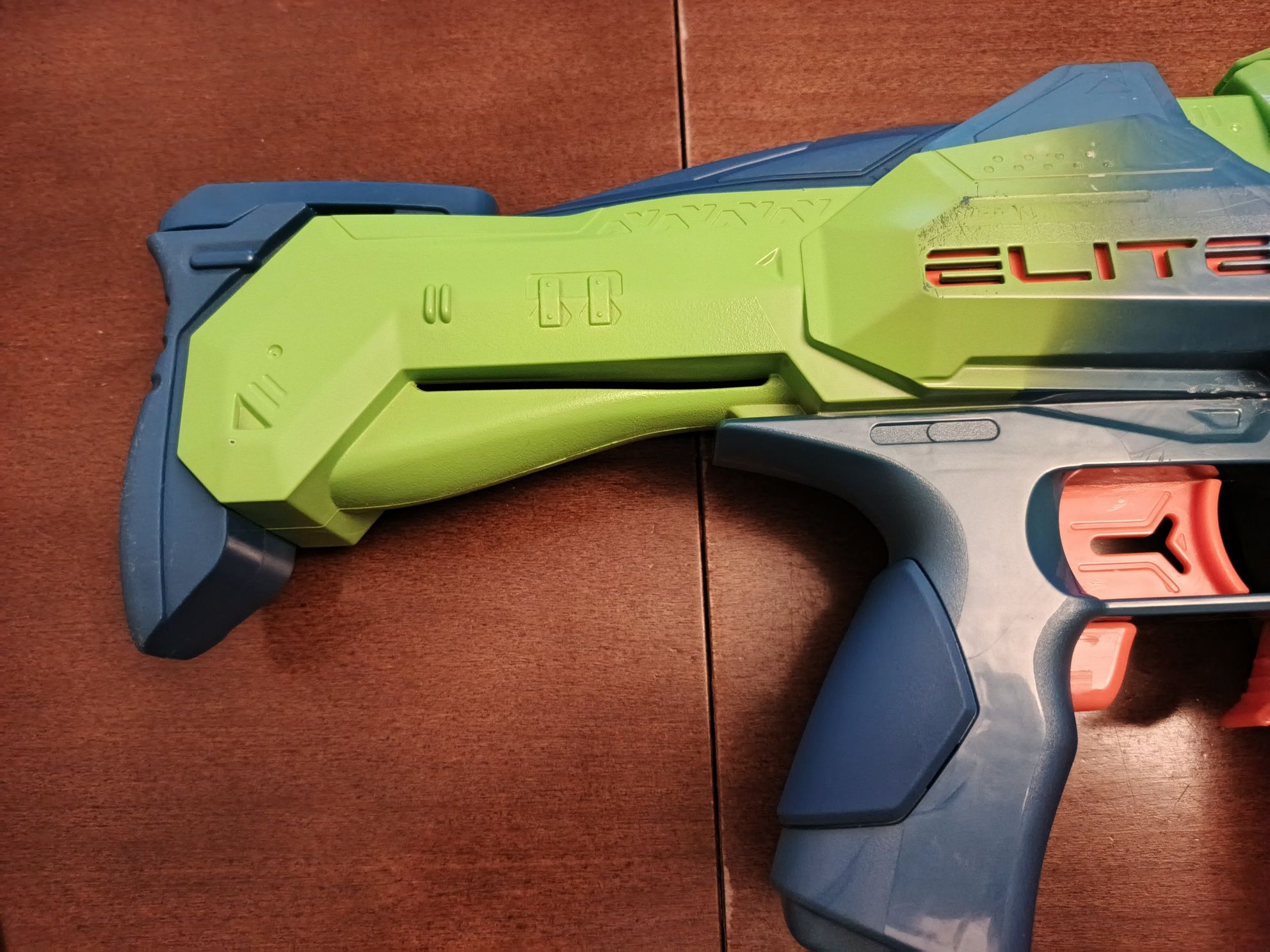 Sprzedam karabin NERF Elite 2.0
