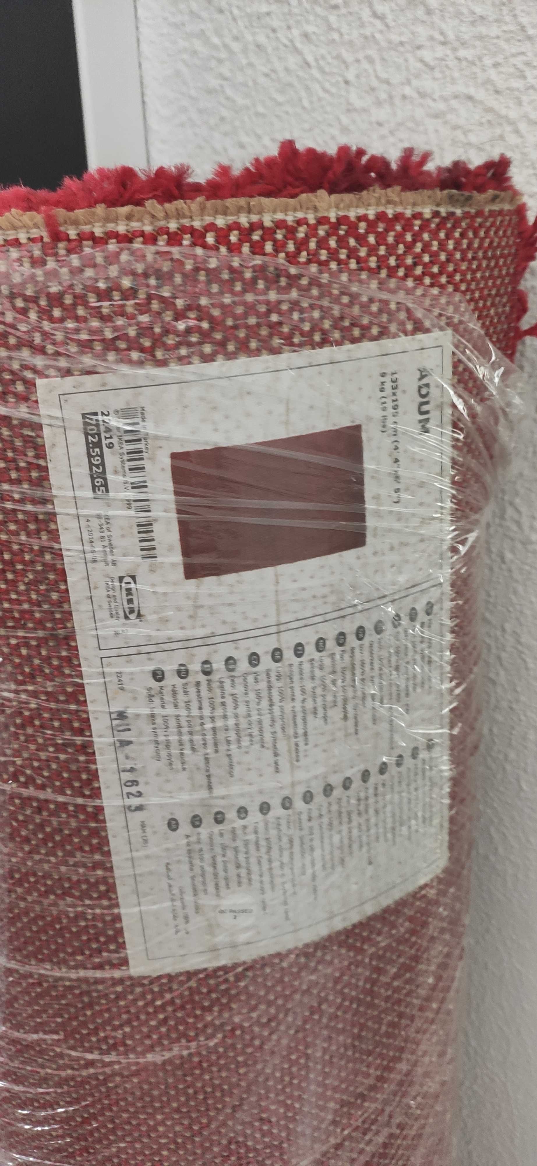 Tapete Ikea Adum vermelho