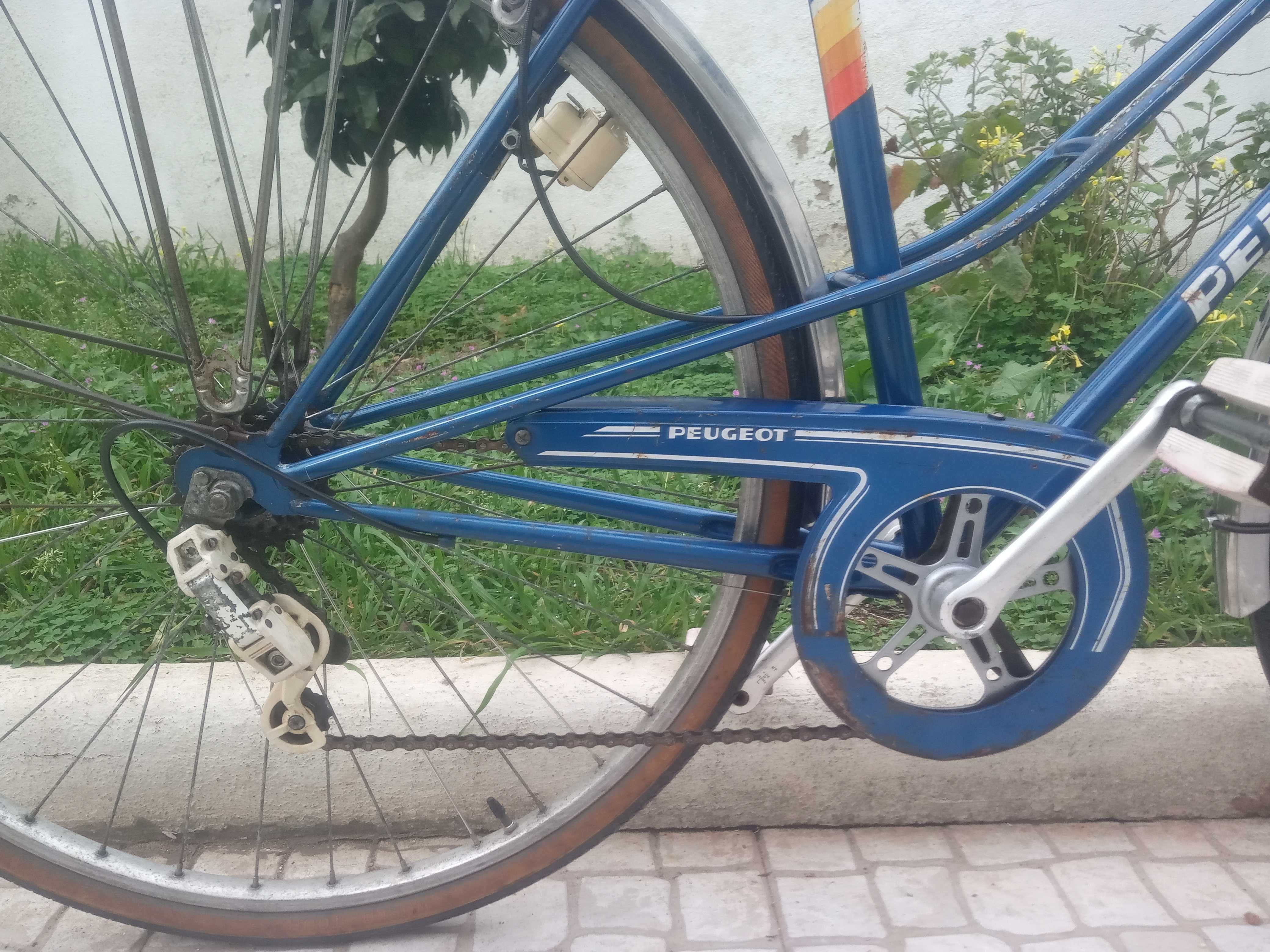 Bicicleta Peugeot vintage senhora azul r28 700c
Tam 53