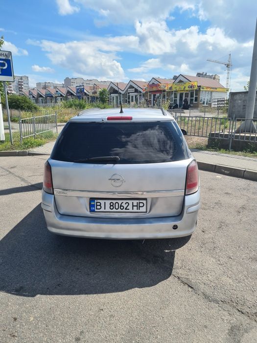 Opel astra H  универсал 1.7  cdti турбо дизель 2004год возможен обмен