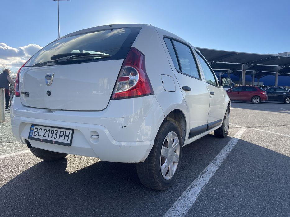 Dacia Sandero продам 2010 рік