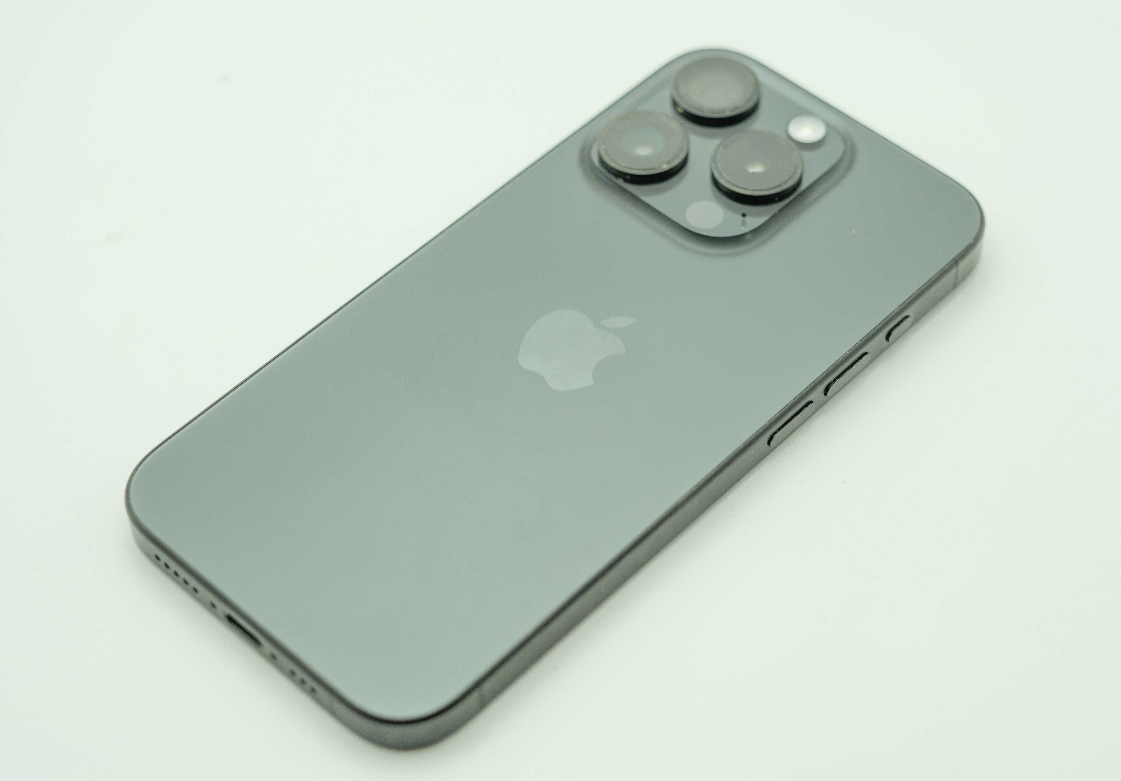 iPhone 15 Pro 128GB Neverlock (eSIM only) - З нюансами