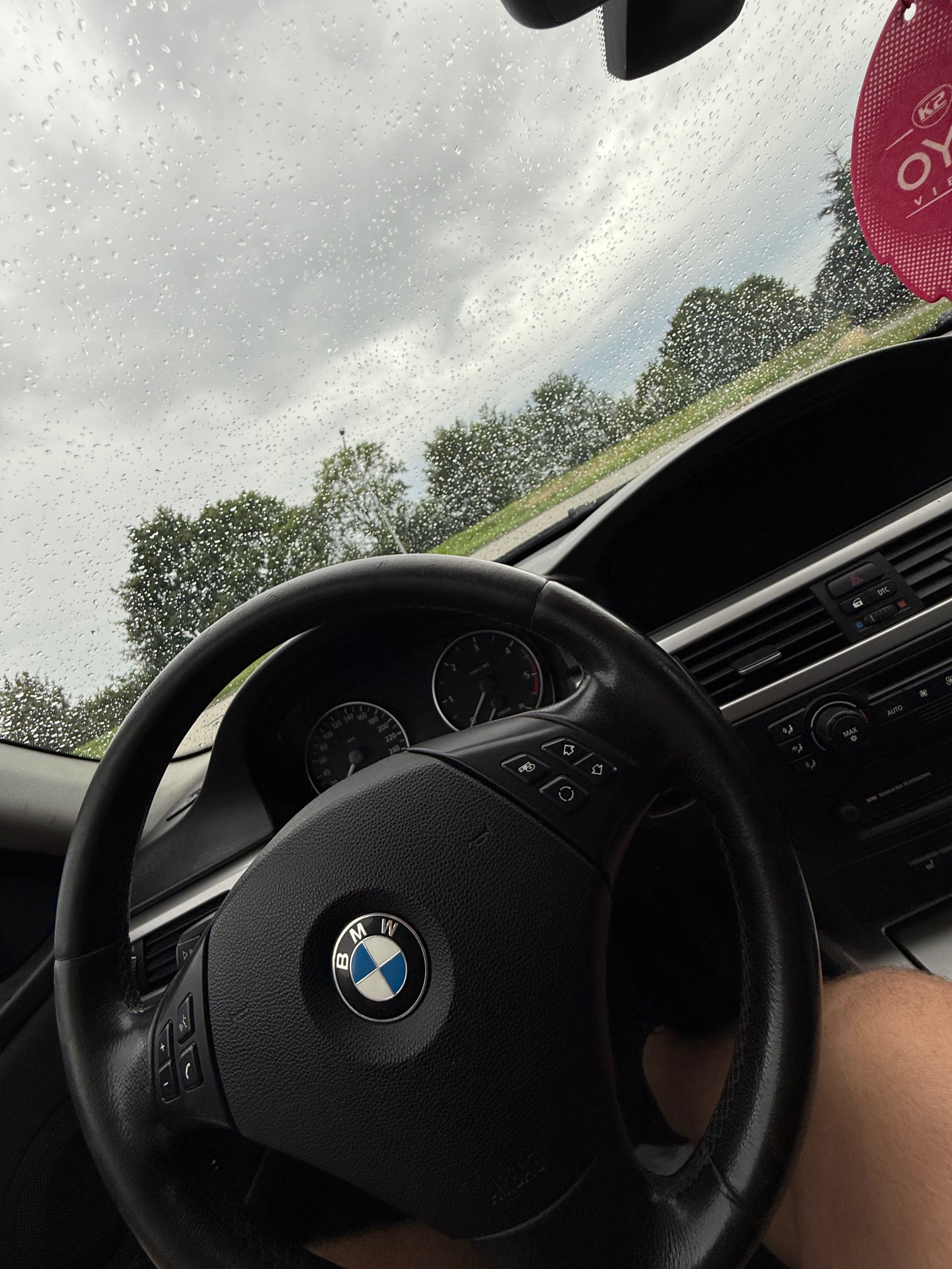 BMW E90 2.0d 163km