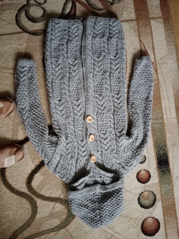 Gruby sweter kardigan ręcznie robiony