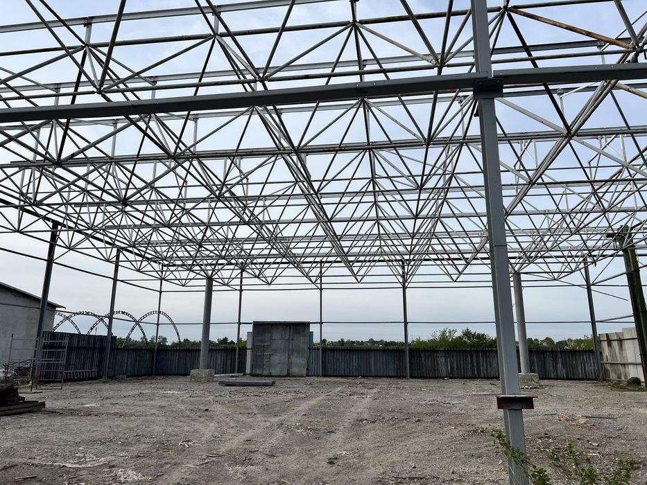 Металевий каркас б/в під СТО демонтований  24м на 24м