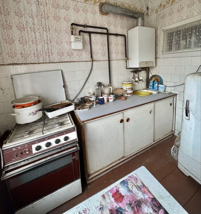 Продаж просторої 3-х кім.квартири без ремонту