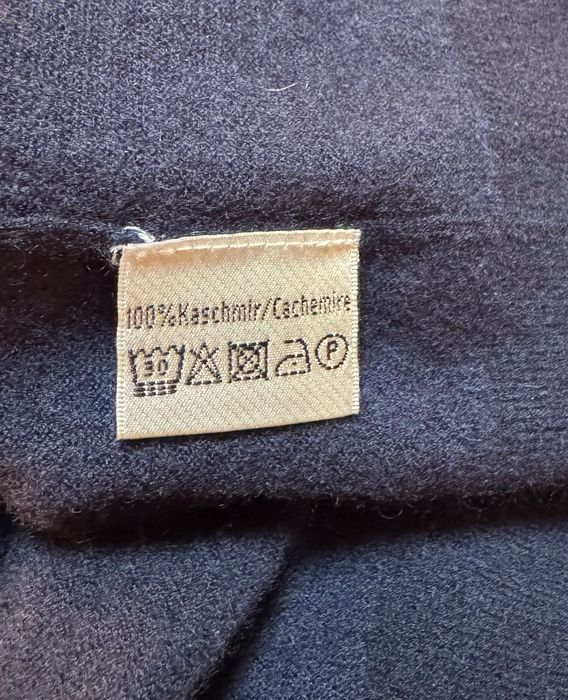 Тонкий кашемировый свитер Cashmere Collection.