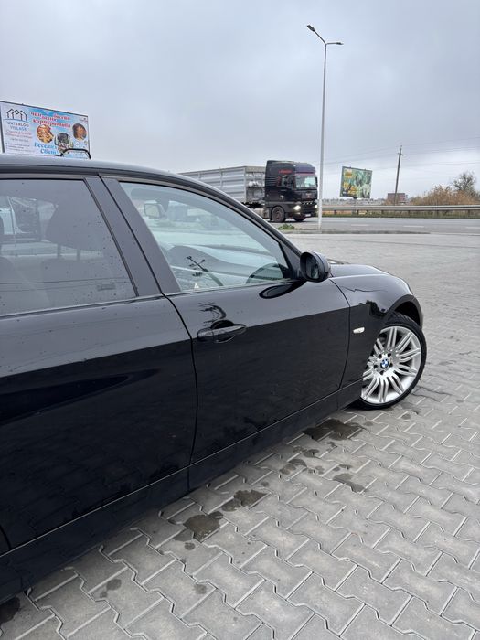 Продам BMW 3 E90 2007