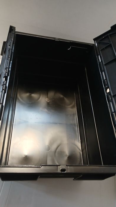 Pojemnik magazynowy transportowy skrzynia z pokrywą