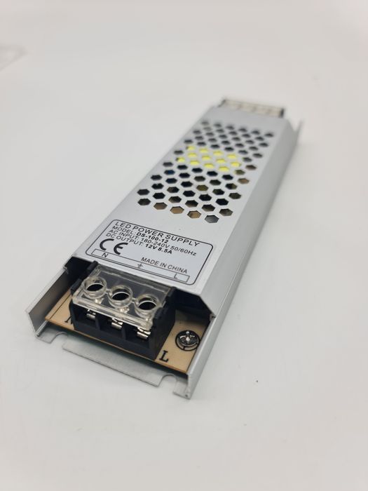 Fonte de alimentação LED DS-100-12