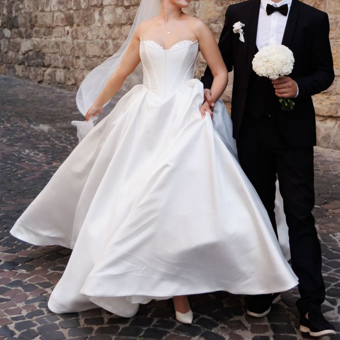 Вишукане елегантне, ексклюзивне весільне плаття, сукня, дешево