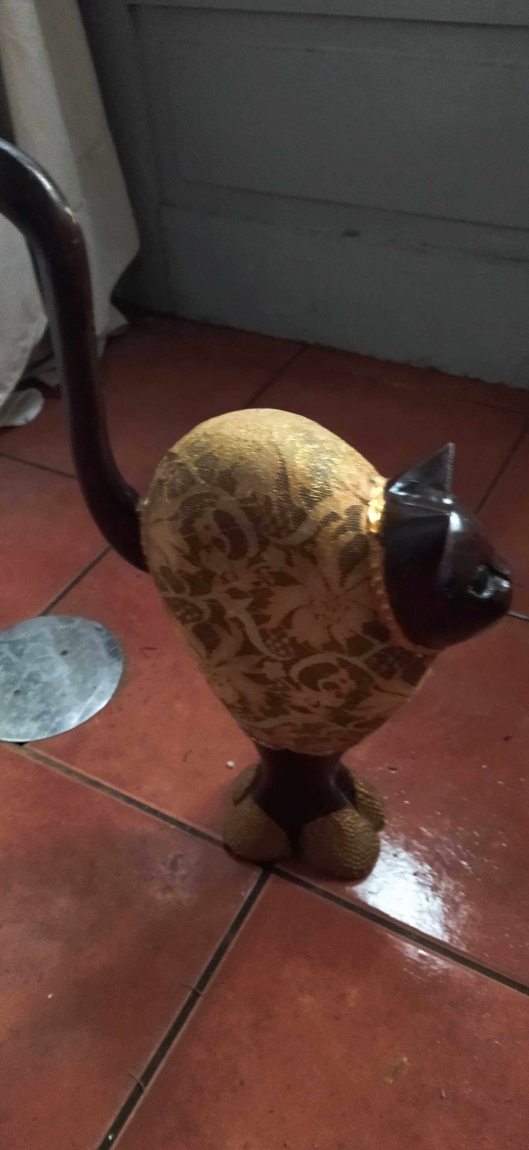 Vendo gato de decoração