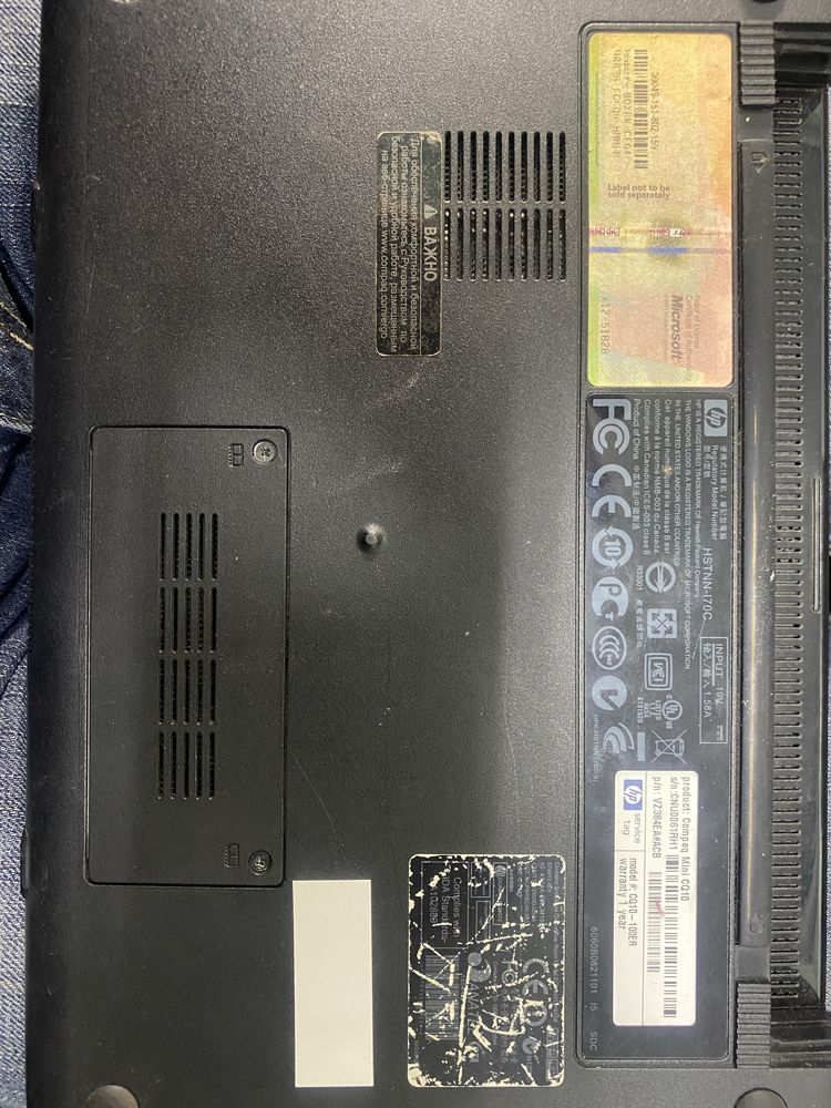 Нетбук HP compaq mini cq110