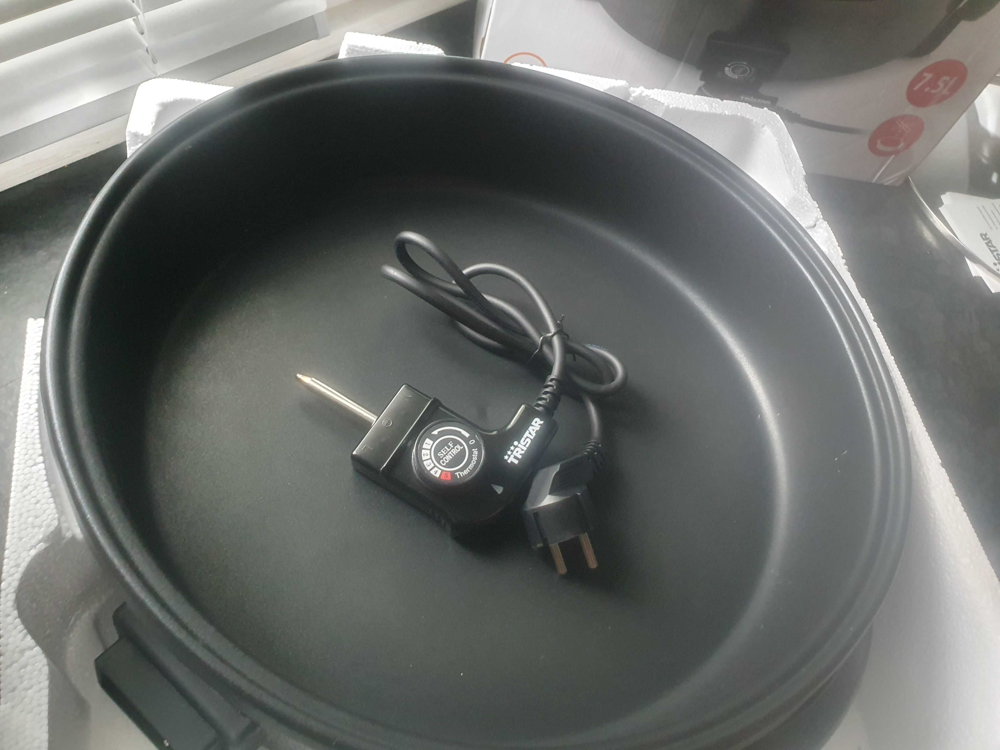 Duza patelnia gril garnek mikrofala kuchenka piecyk elektryczna trista