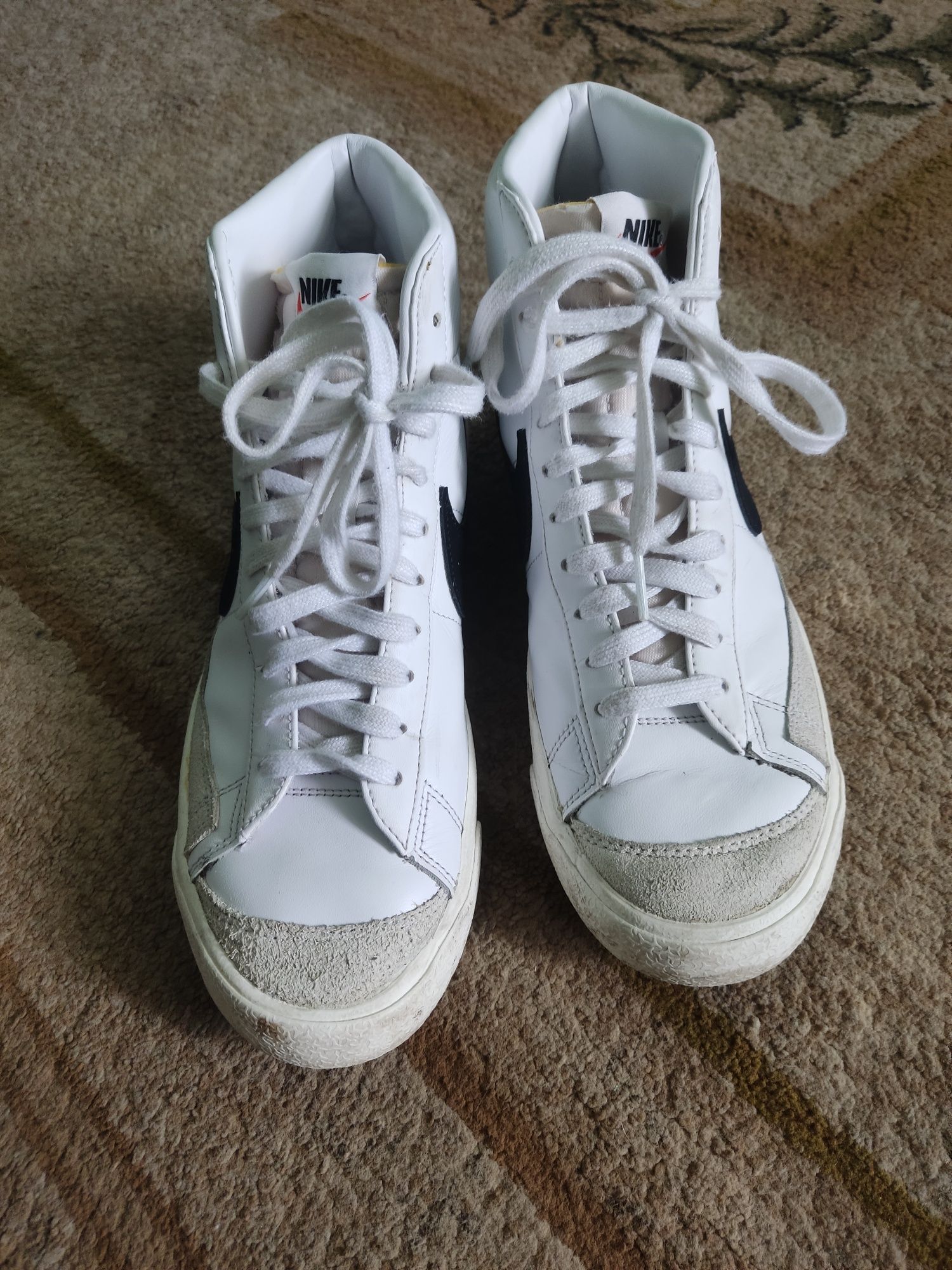 Кросівки Nike Blazer Mid 77 Vintage White Black р.41-42