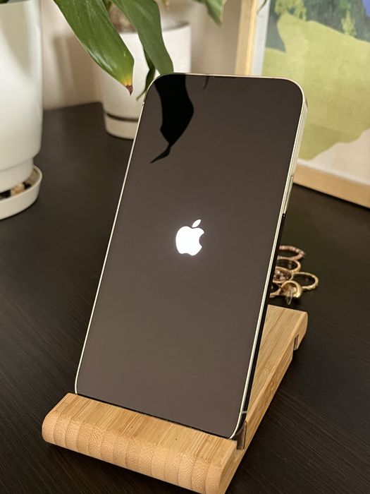 iPhone 13 Pro Max 128 GB + 6 szt. etui