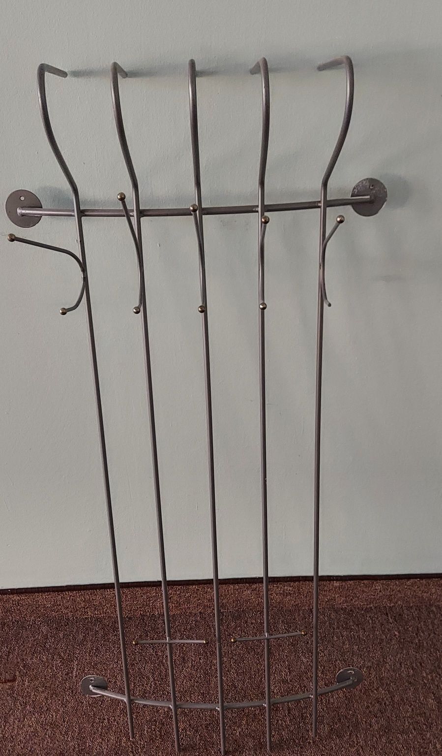 Wieszak ścienny metalowy