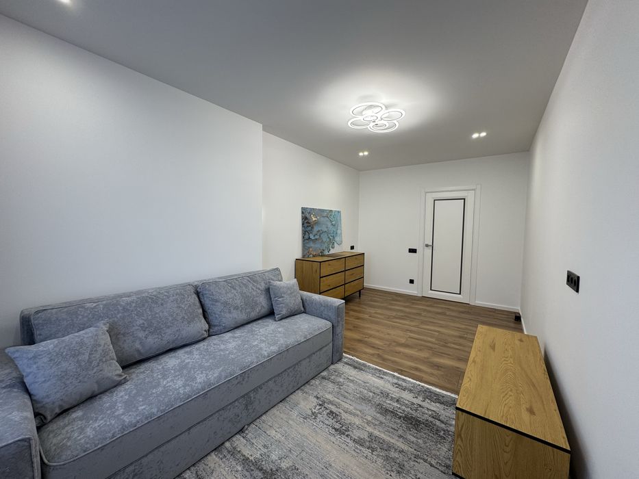 Оренда 3-кімнатна новобудова у центрі Чернівців