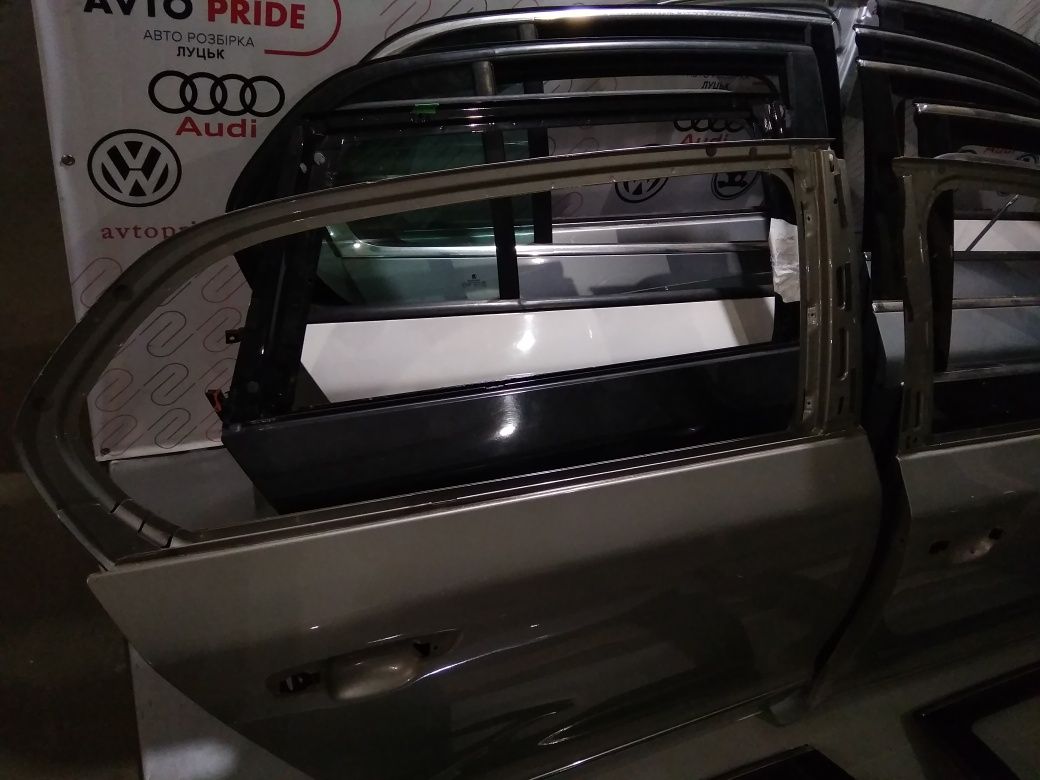 Двери дверь двері Skoda Superb 2 шкода суперб супер б