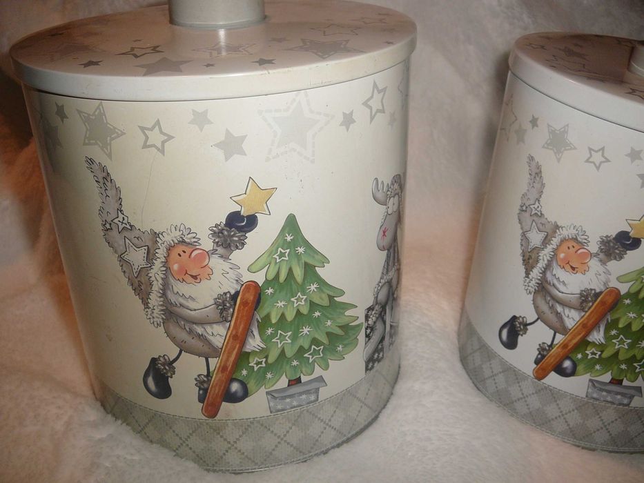 zestaw -Laska   z latarką Nowa  + gratis 2  duże  puszki  z Mikołajem