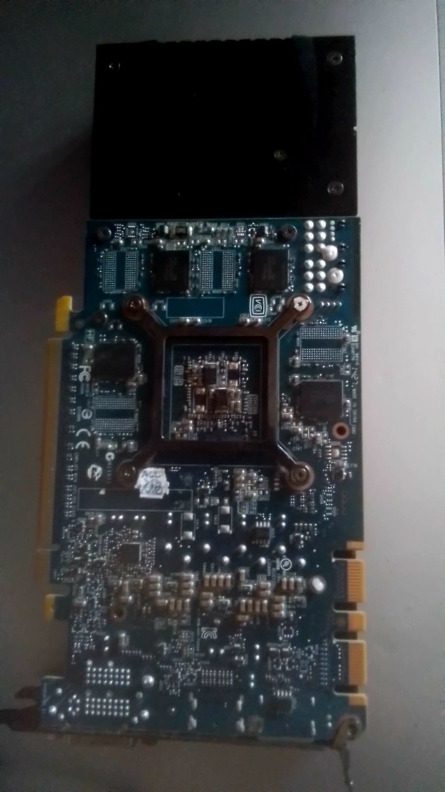 Karta graficzna gtx 760  2 gb vram gddr5 256 bit
