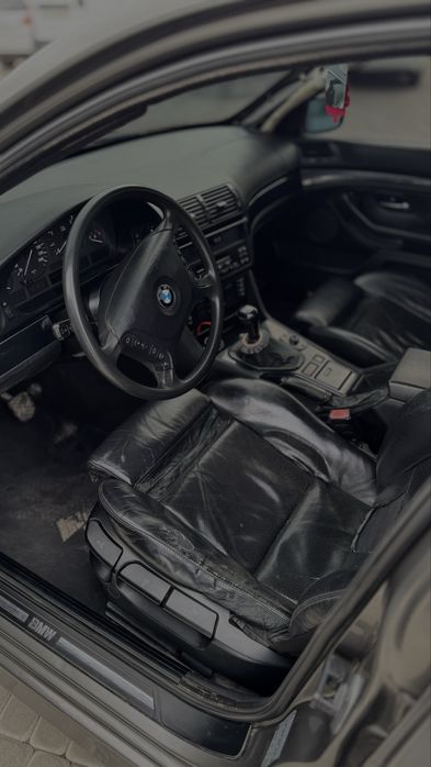 Автомобіль Bmw e39