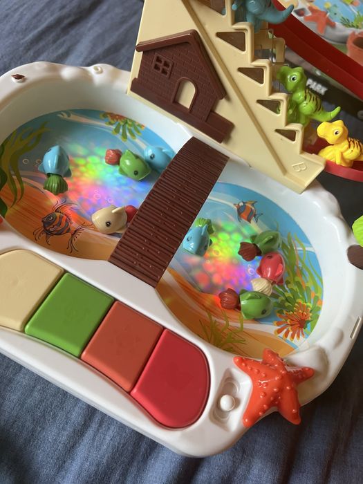 Интерактивна рибалка динозаври гра