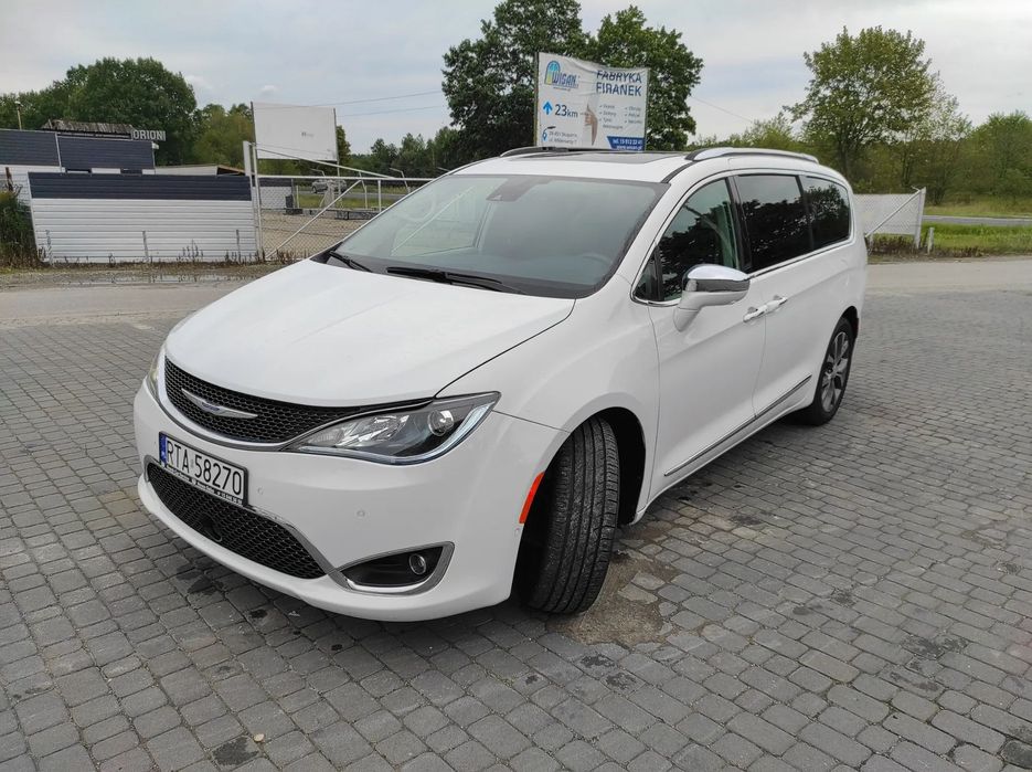 Chrysler Pacifica 3.6 V6 • 2018 • Automat • 169 000 km • Najbogatsza wersja LIMITED