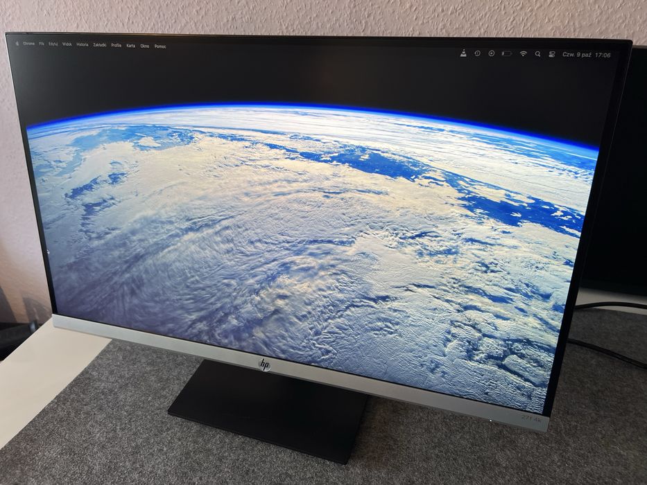#1502 Hp 27 f 4K Monitor 27” cali UHD